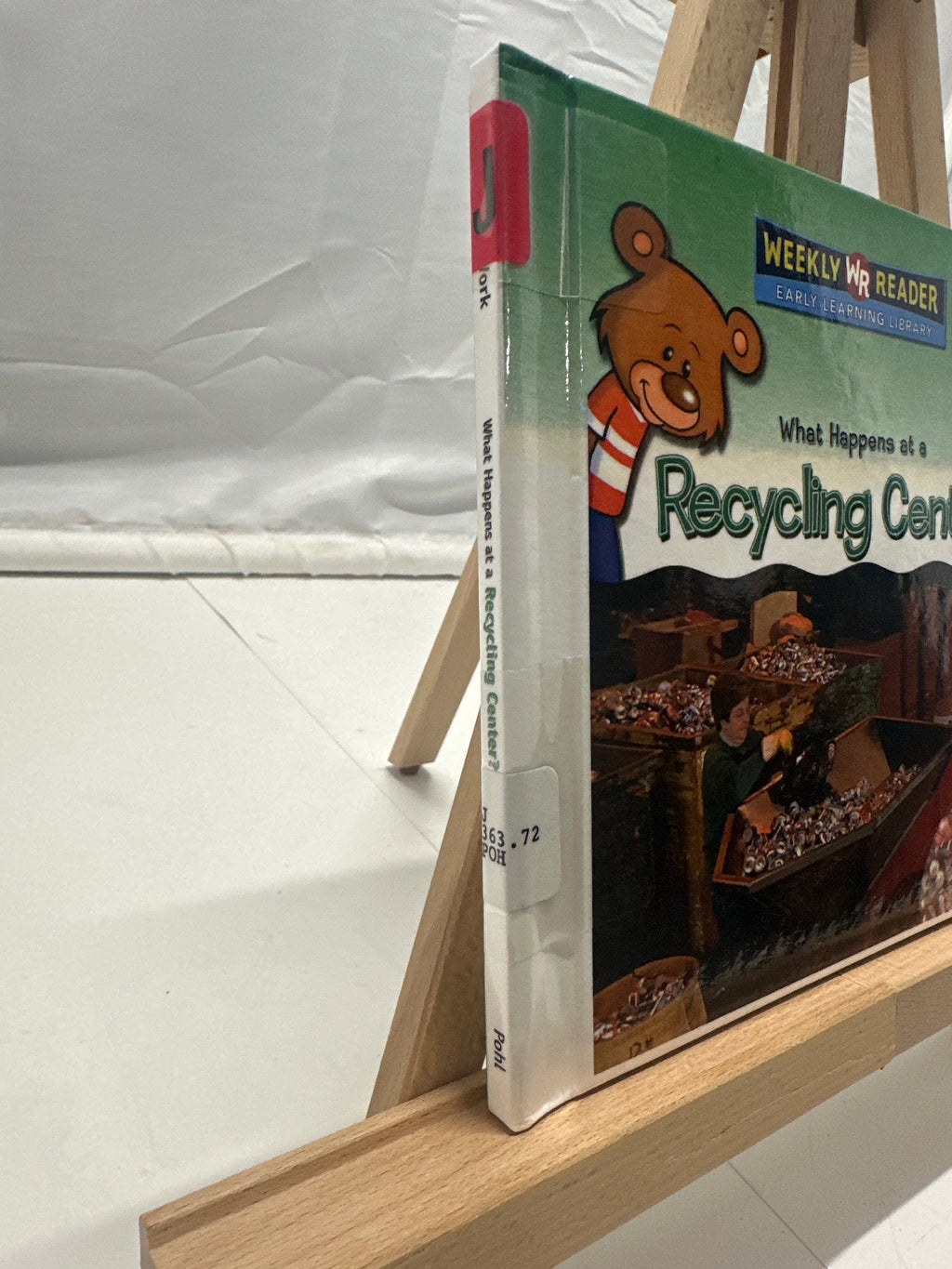 What Happens at a Recycling Center? by Kathleen Pohl Hardcover