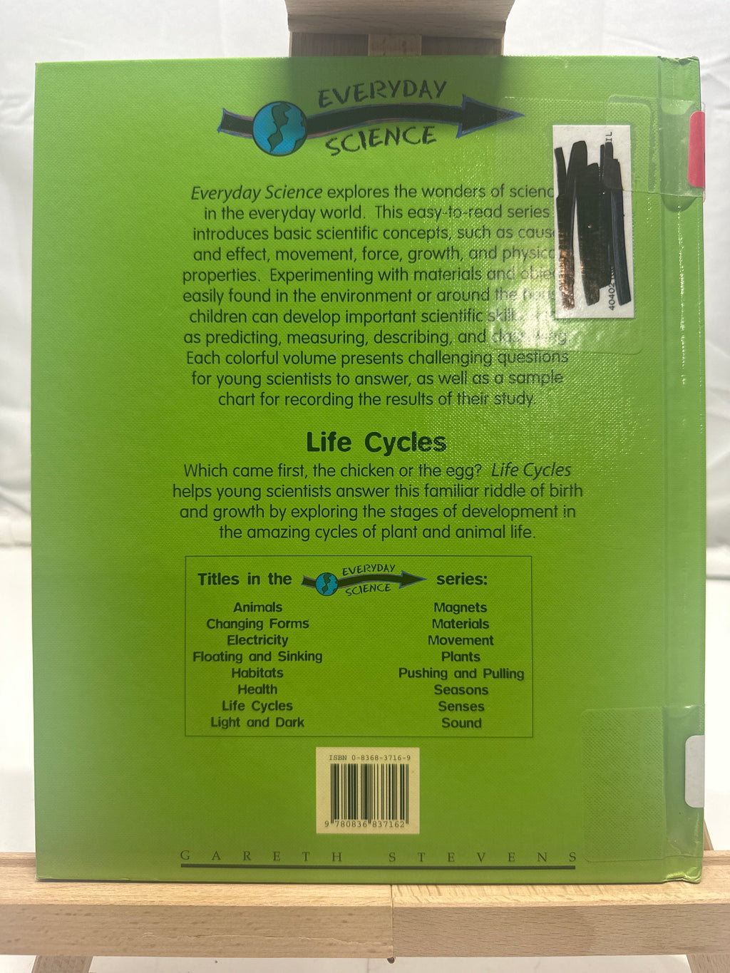 Life Cycles (Everyday Science) by Peter D. Riley Hardcover