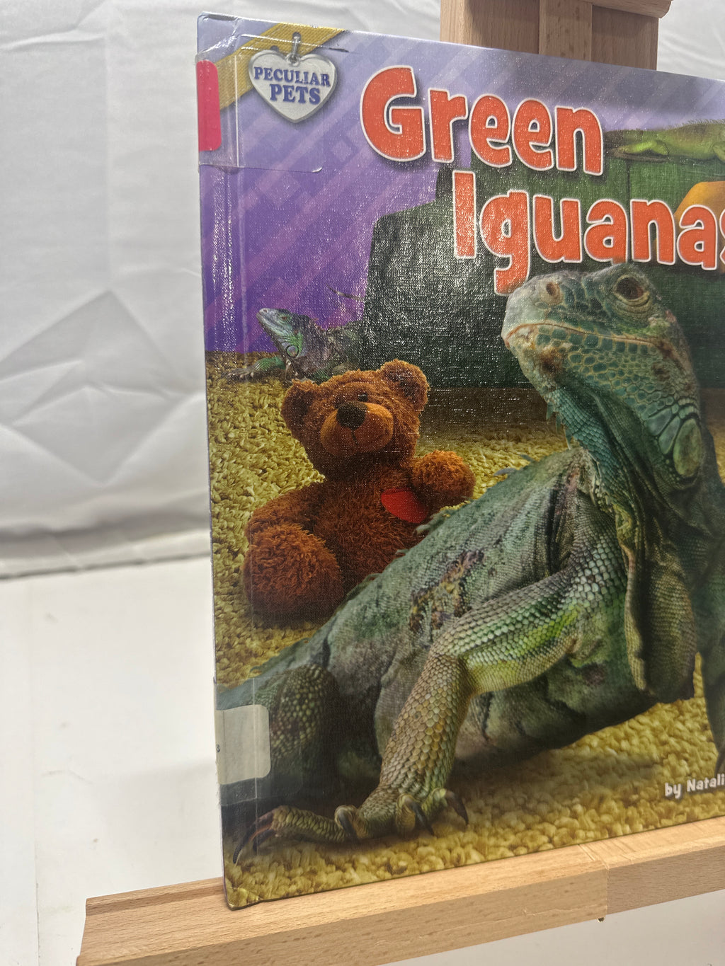 Green iguanas by Natalie Lunis Hardcover Children's Book