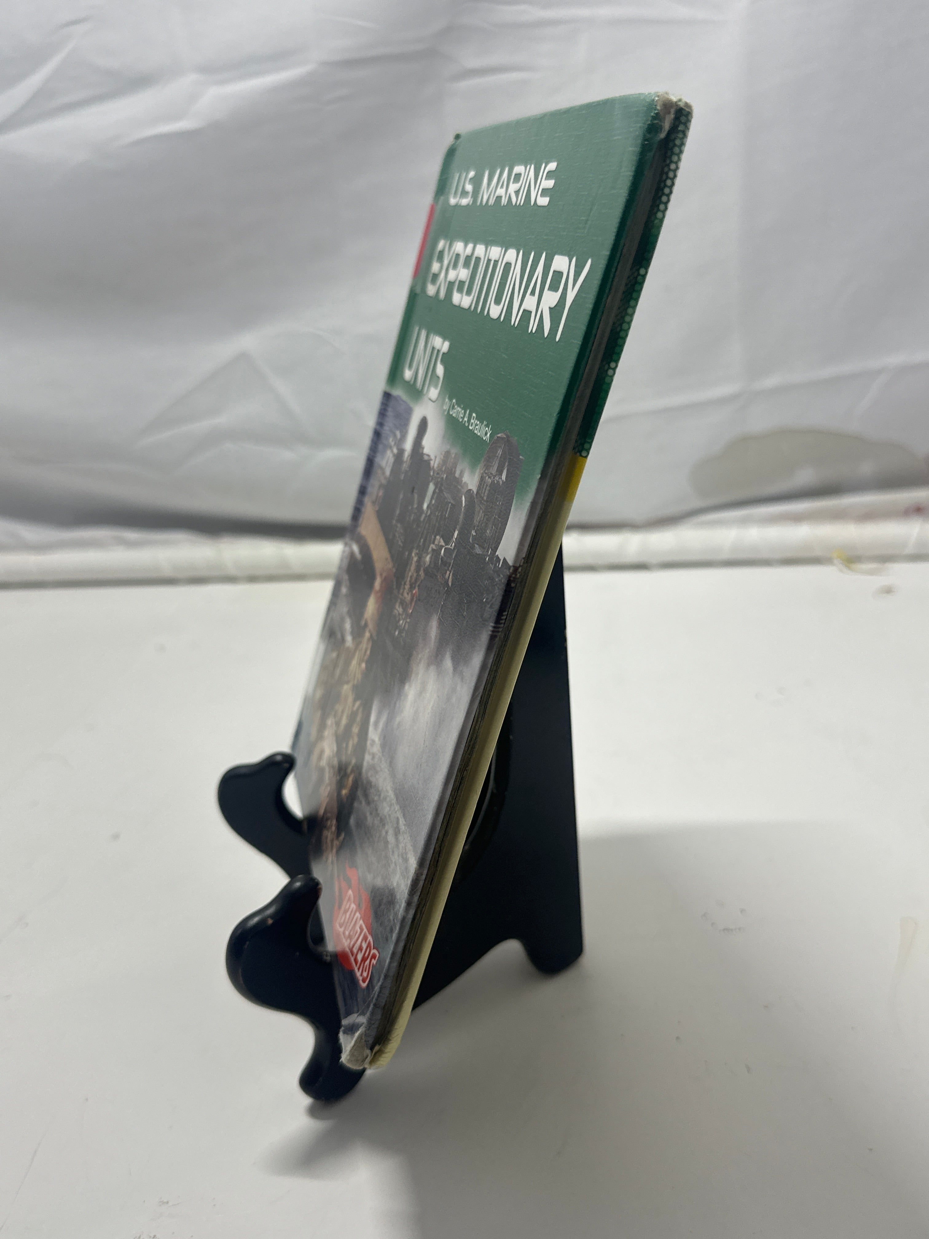 U.S. Marine Expeditionary Units (U.S. Armed Forces, the) by Carrie A. Braulick H