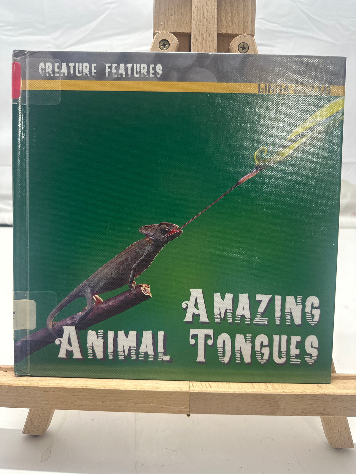Amazing Animal Tongues by Linda Bozzo Hardcover
