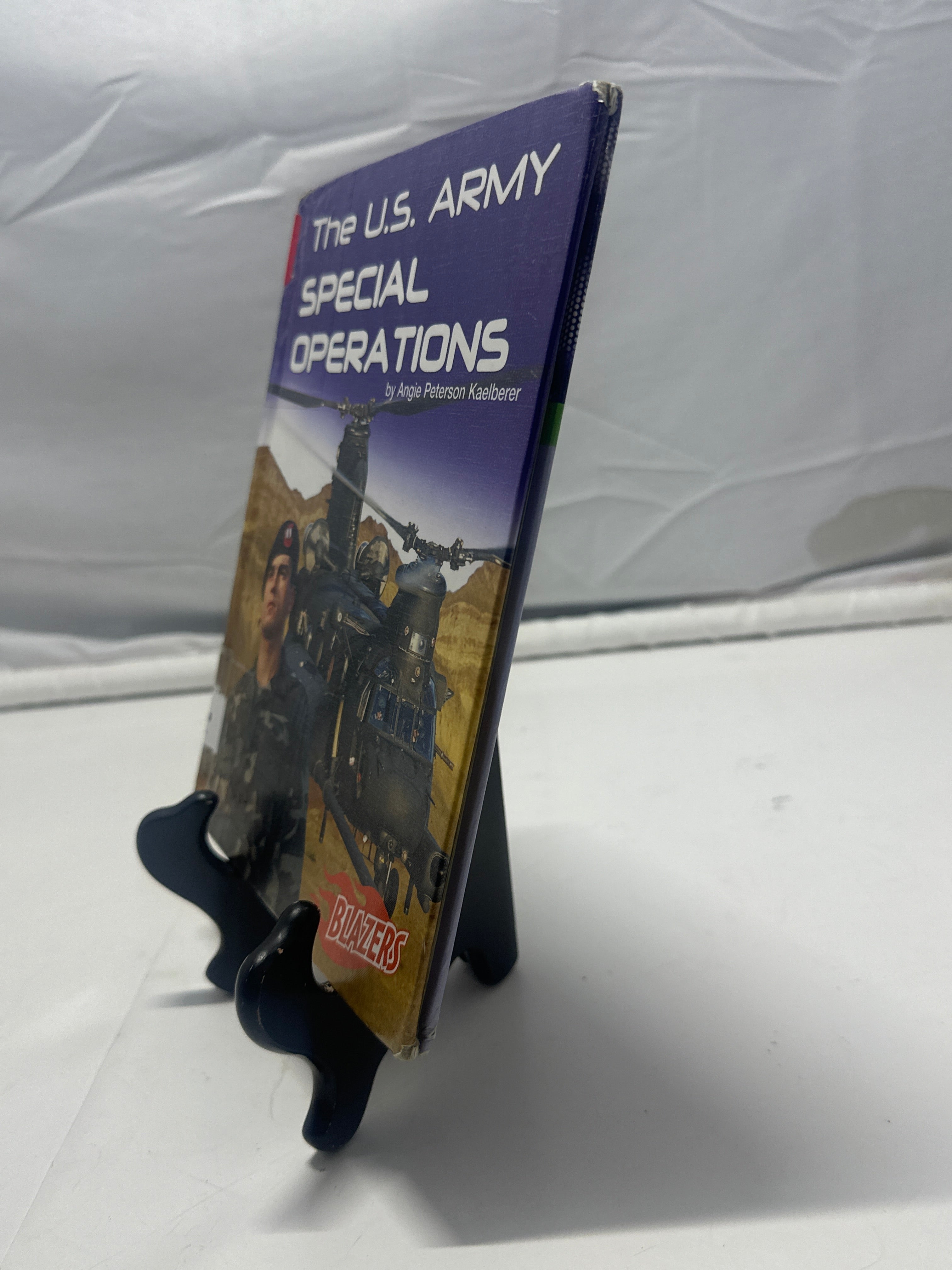 The U.S. Army Special Operations (The U.S. Armed Forces) by Angie Peterson Kaelb