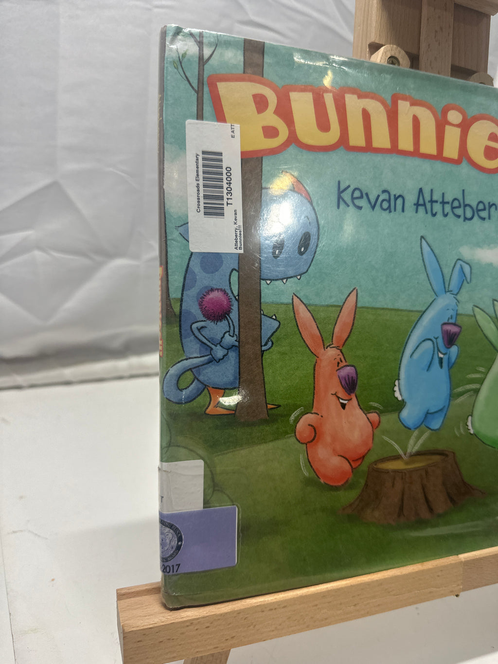 Bunnies!!! by Kevan Atteberry Hardcover