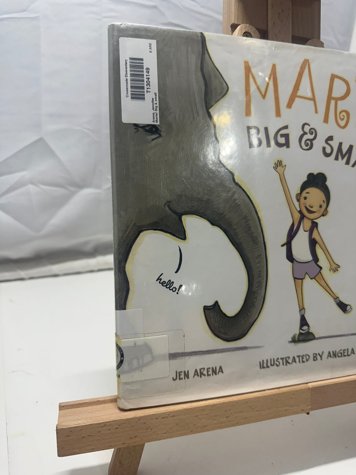 Marta! Big & Small by Jen Arena Hardcover