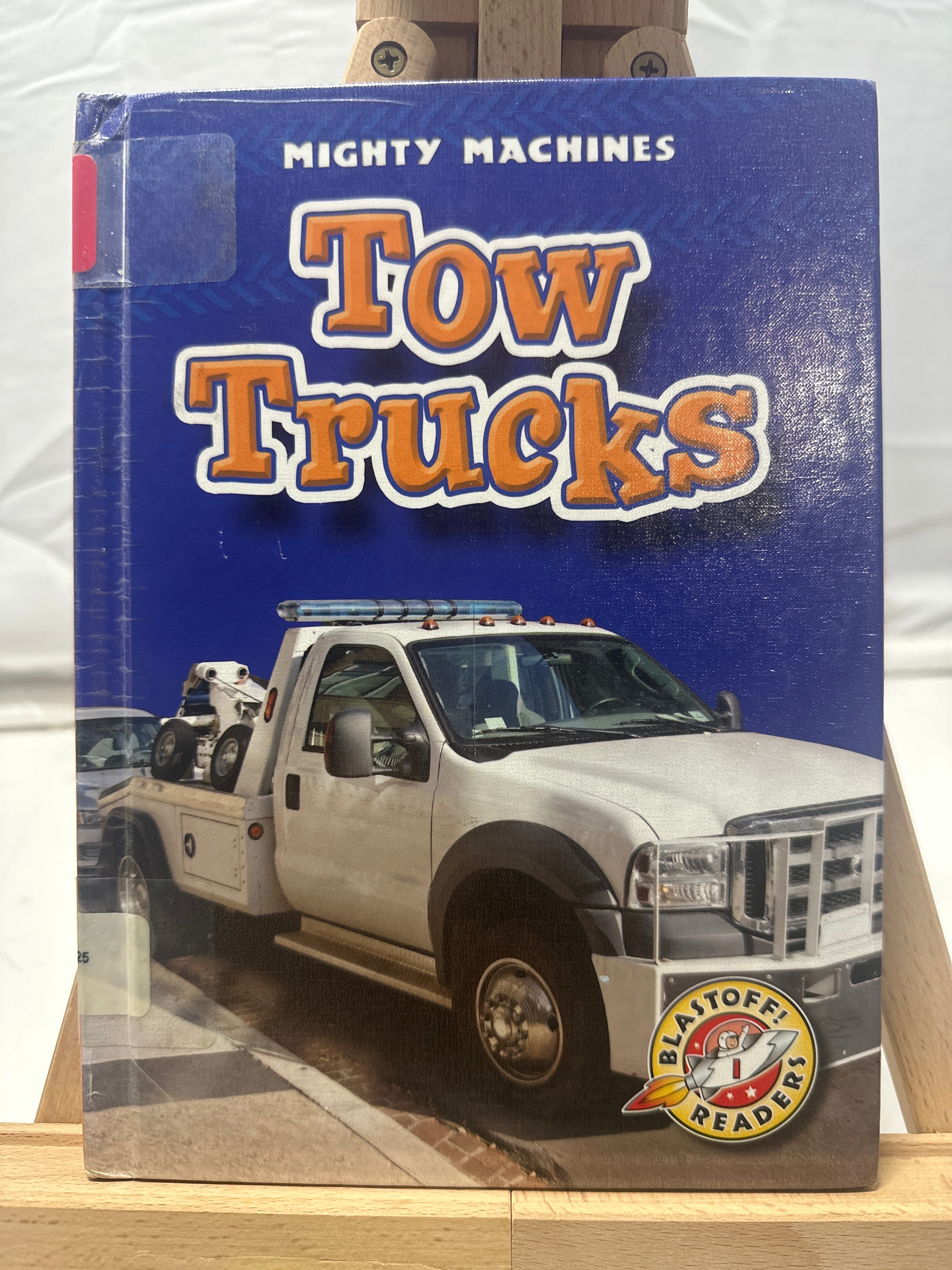 Tow Trucks by Kay Manolis Hardcover