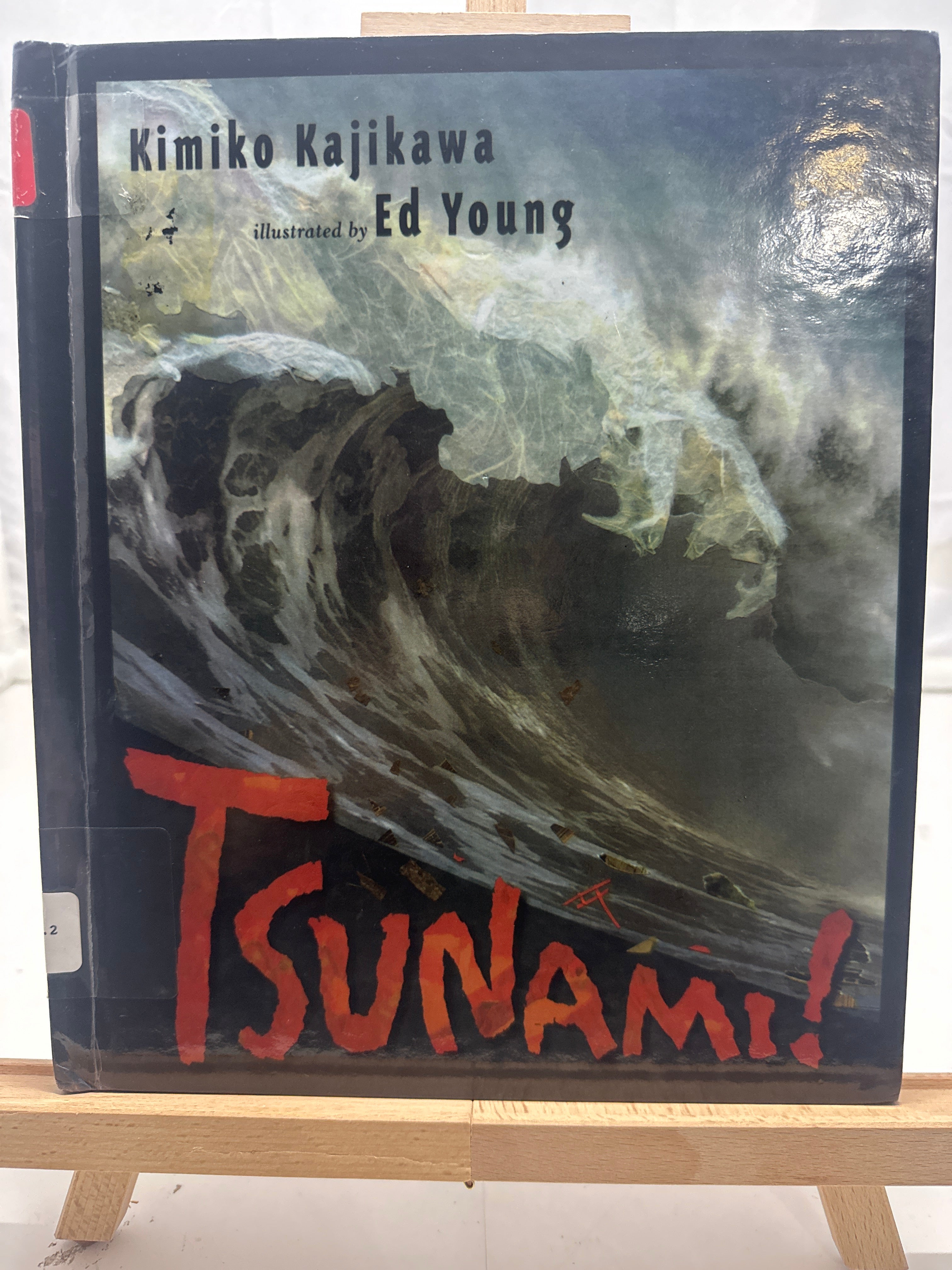Tsunami! by Kimiko Kajikawa Hardcover