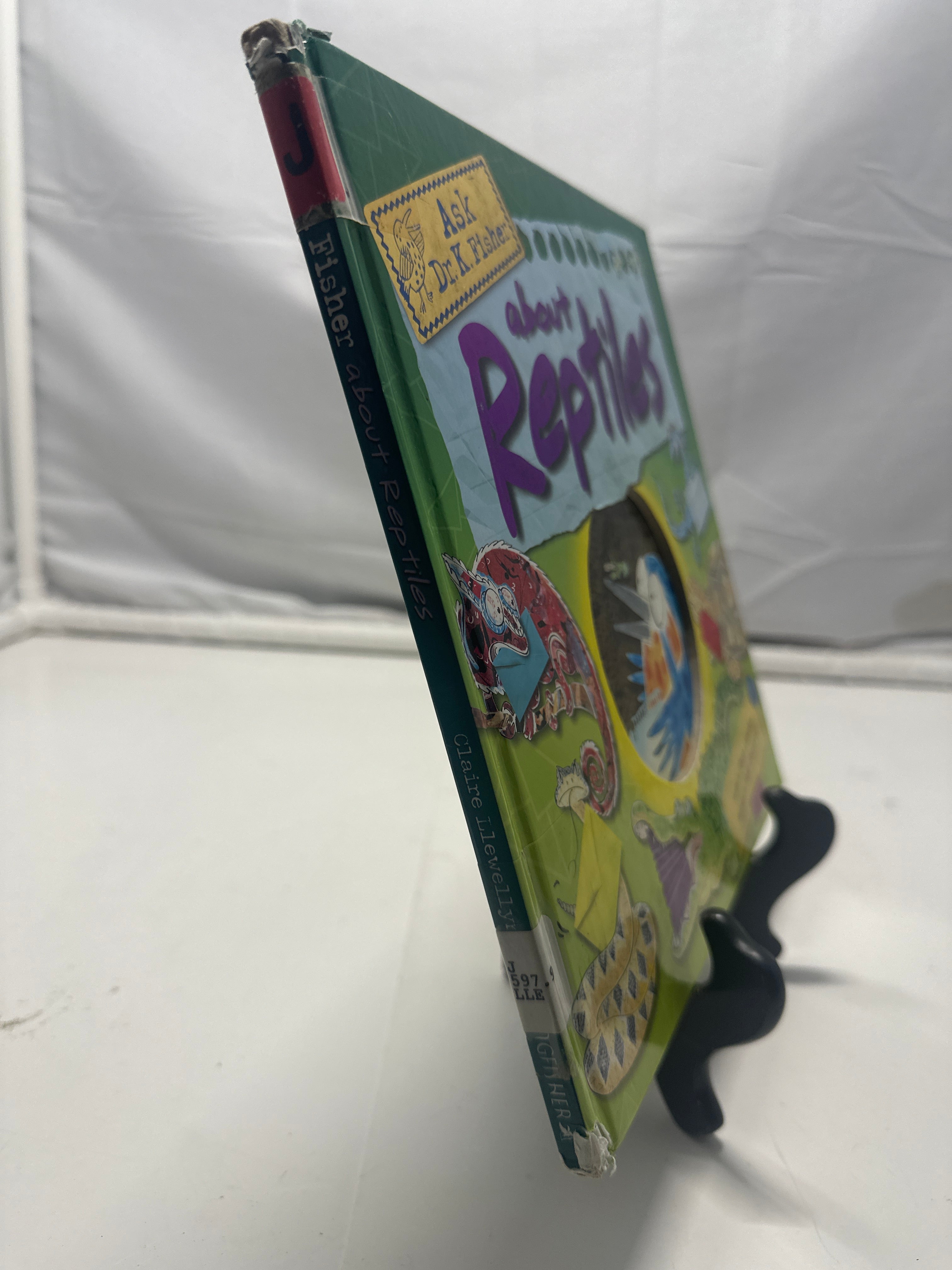 About Reptiles by Claire Llewellyn Hardcover