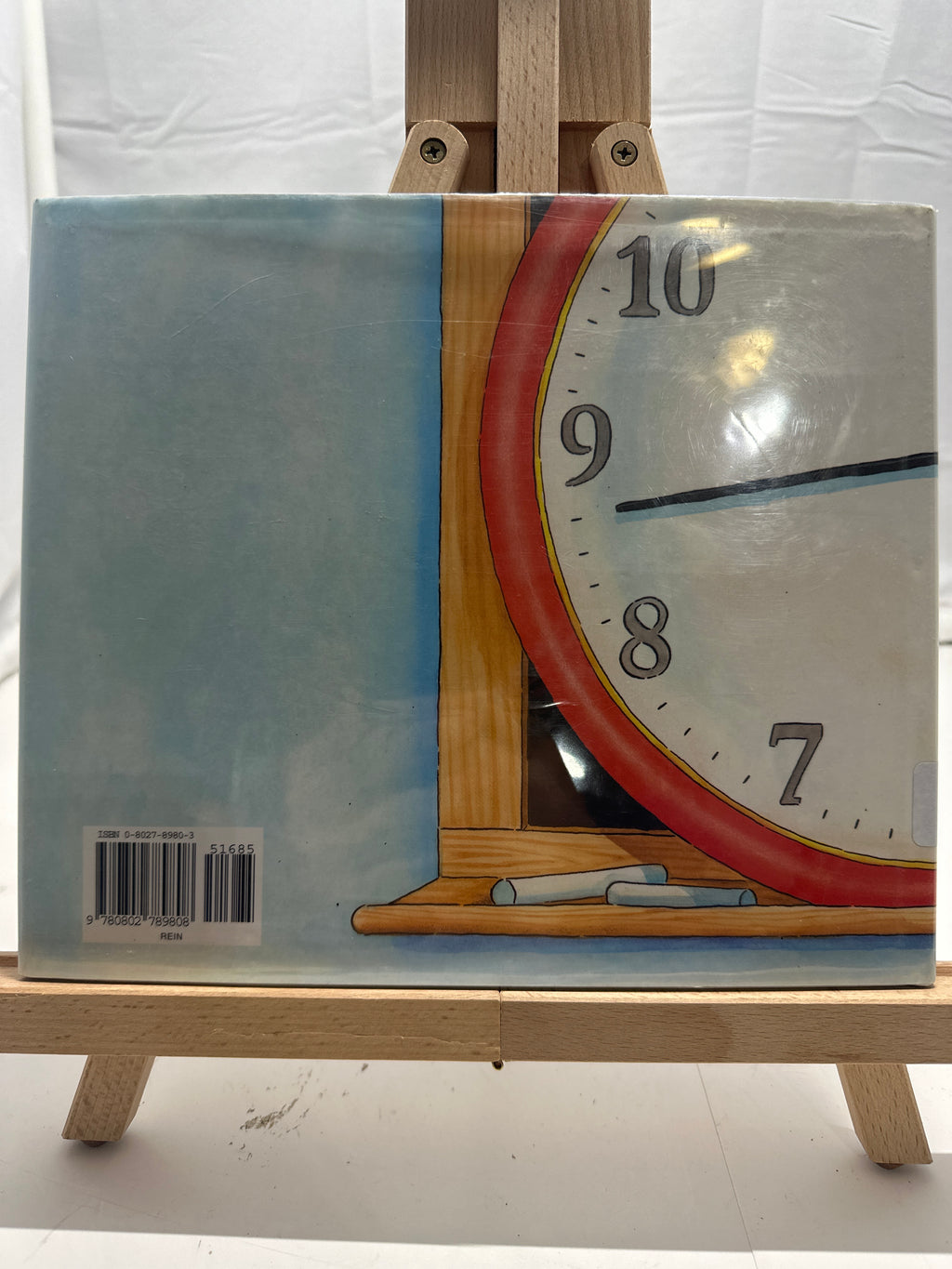 I.Q., it's time by Mary Ann Fraser Hardcover Fiction.