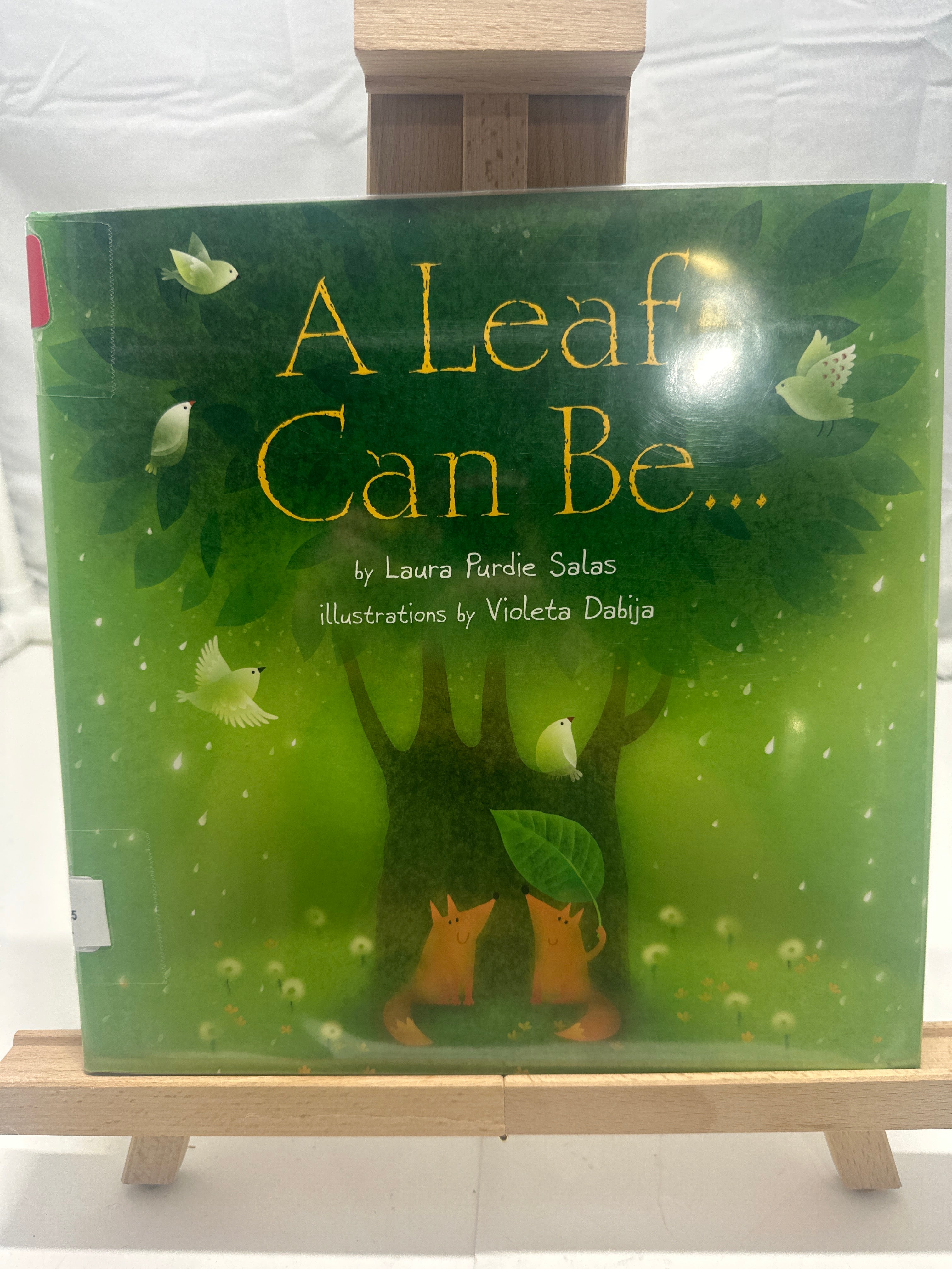 A Leaf Can Be . . . by Laura Purdie Salas Hardcover