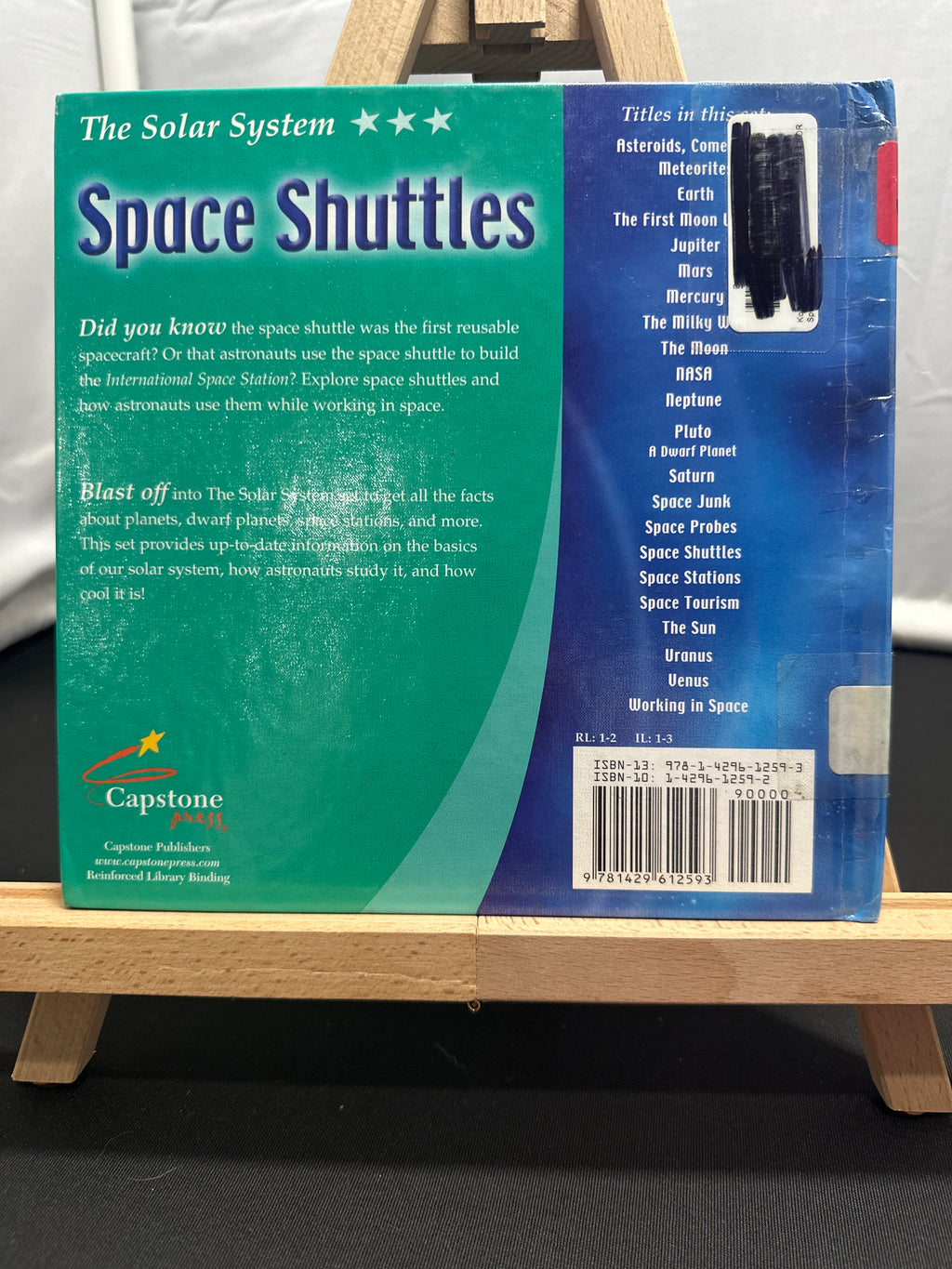 Space Shuttles by Stephen Kortenkamp Hardcover