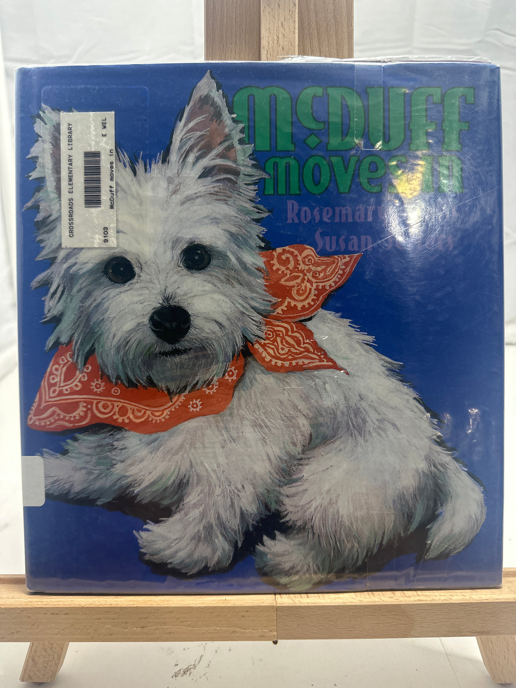 McDuff Moves in by Rosemary Wells Hardcover
