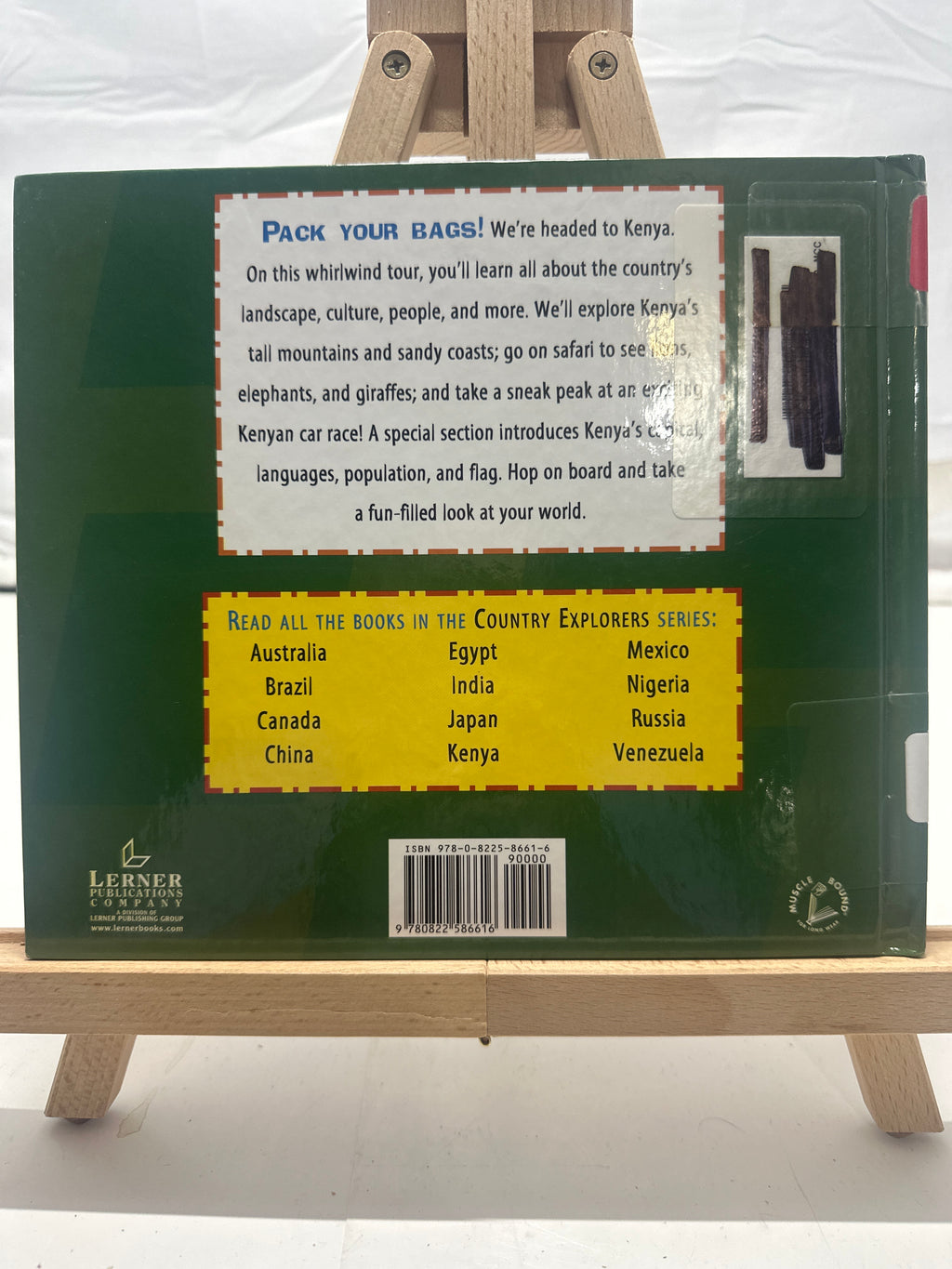 Kenya by Sean McCollum Hardcover