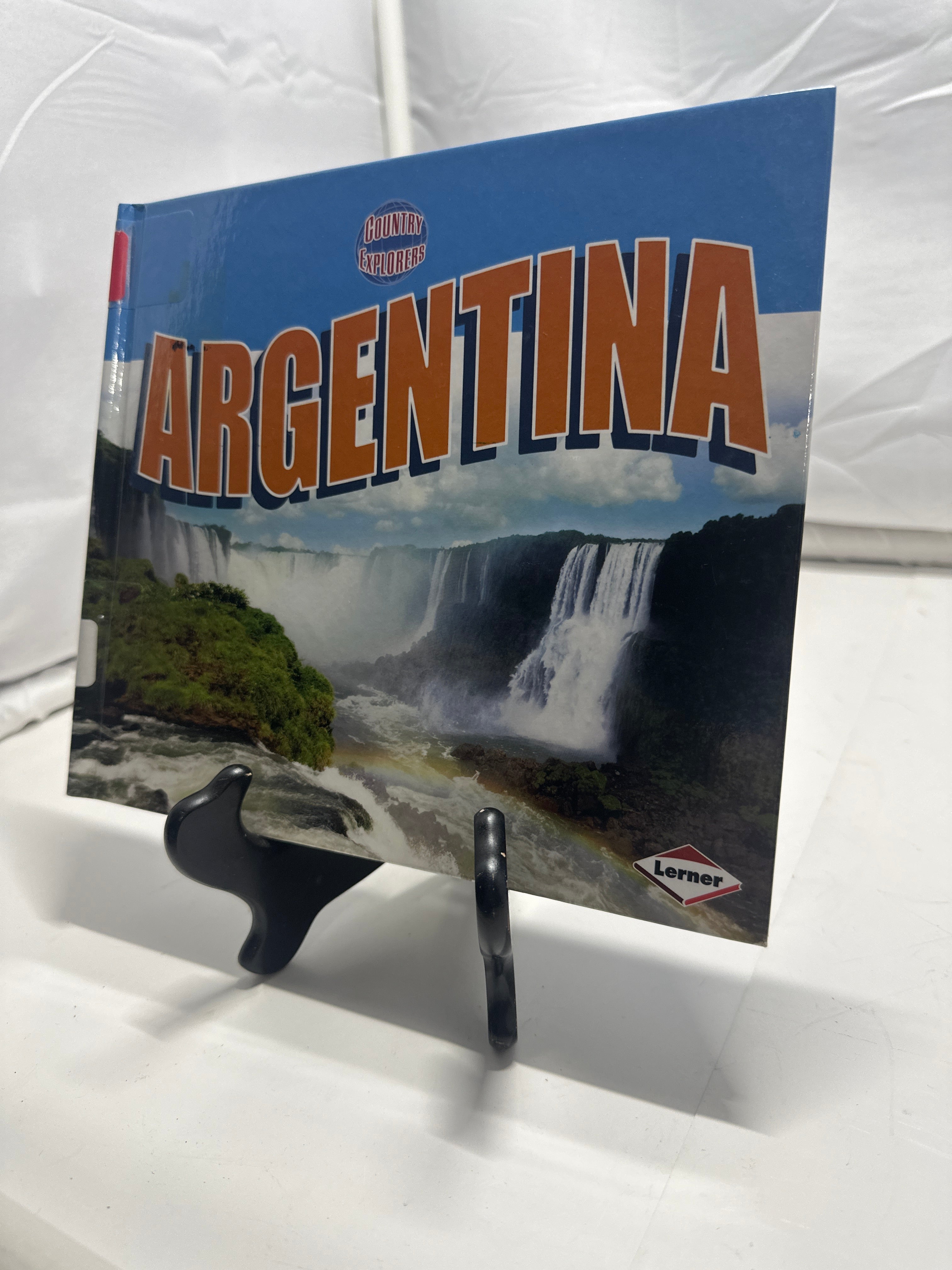 Argentina by Suzanne Paul Dell'Oro Hardcover Children's Book