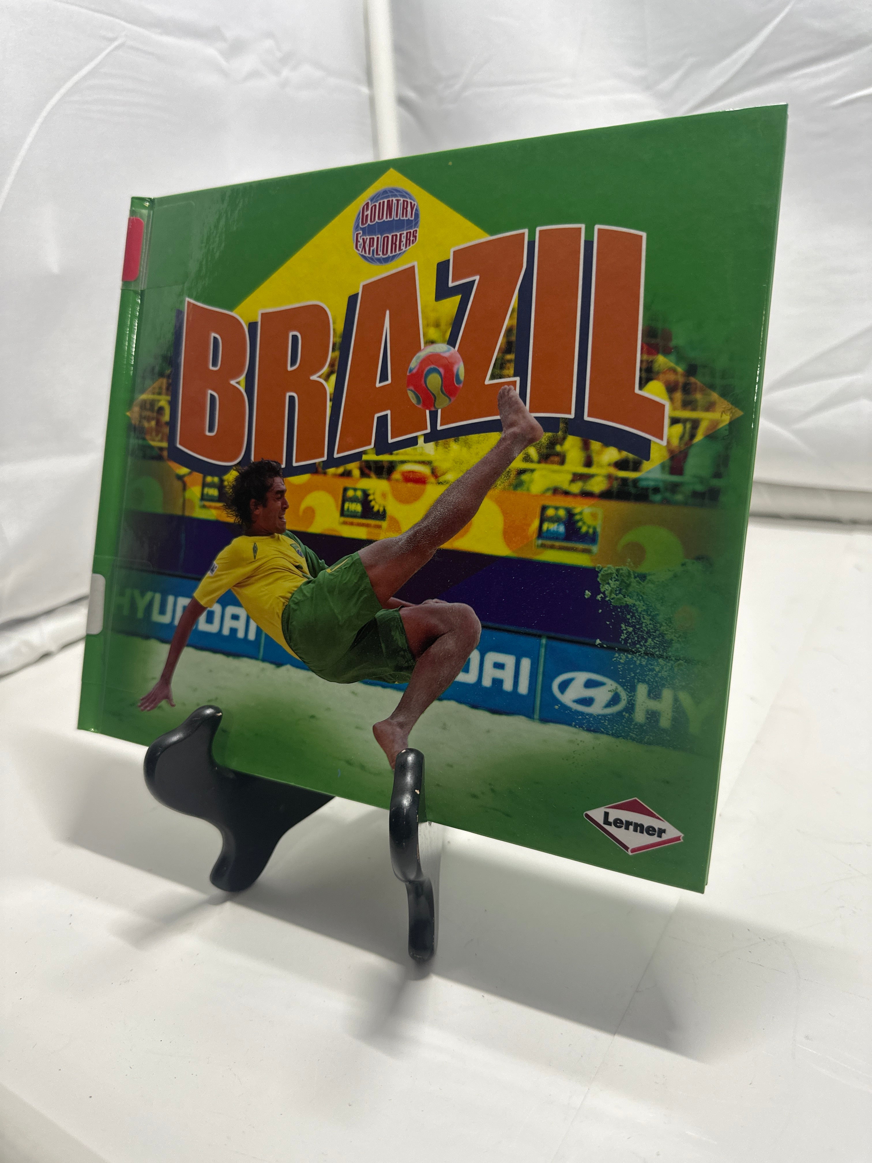 Brazil (Country Explorers) by Elizabeth Weitzman Hardcover