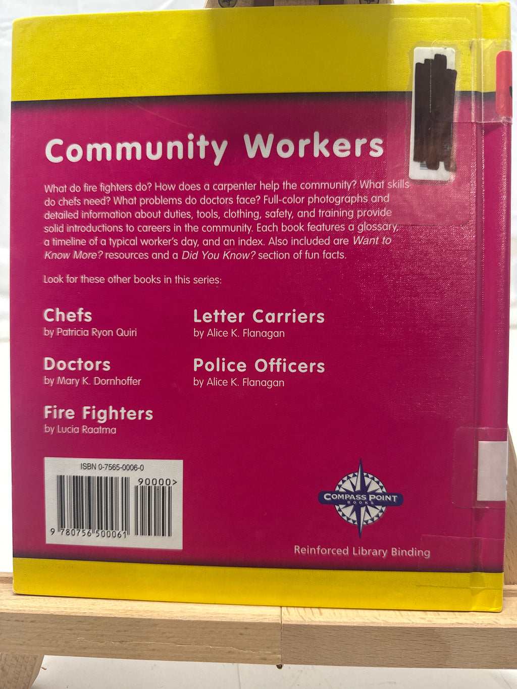 Carpenters (Community Workers) Hardcover
