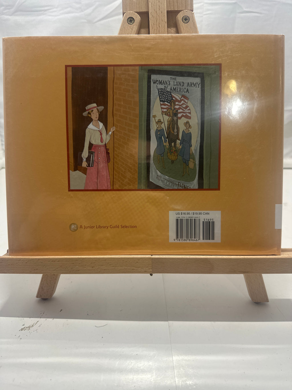 Doing Her Bit by Erin Hagar Hardcover
