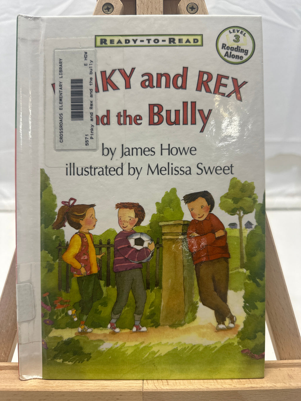 Pinky and Rex and the Bully (Dot Book) by James Howe Hardcover