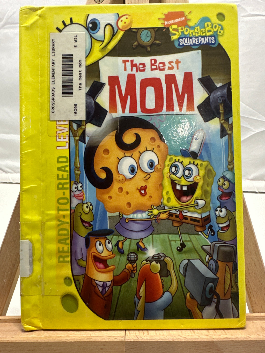 The Best Mom by Sarah Willson Hardcover