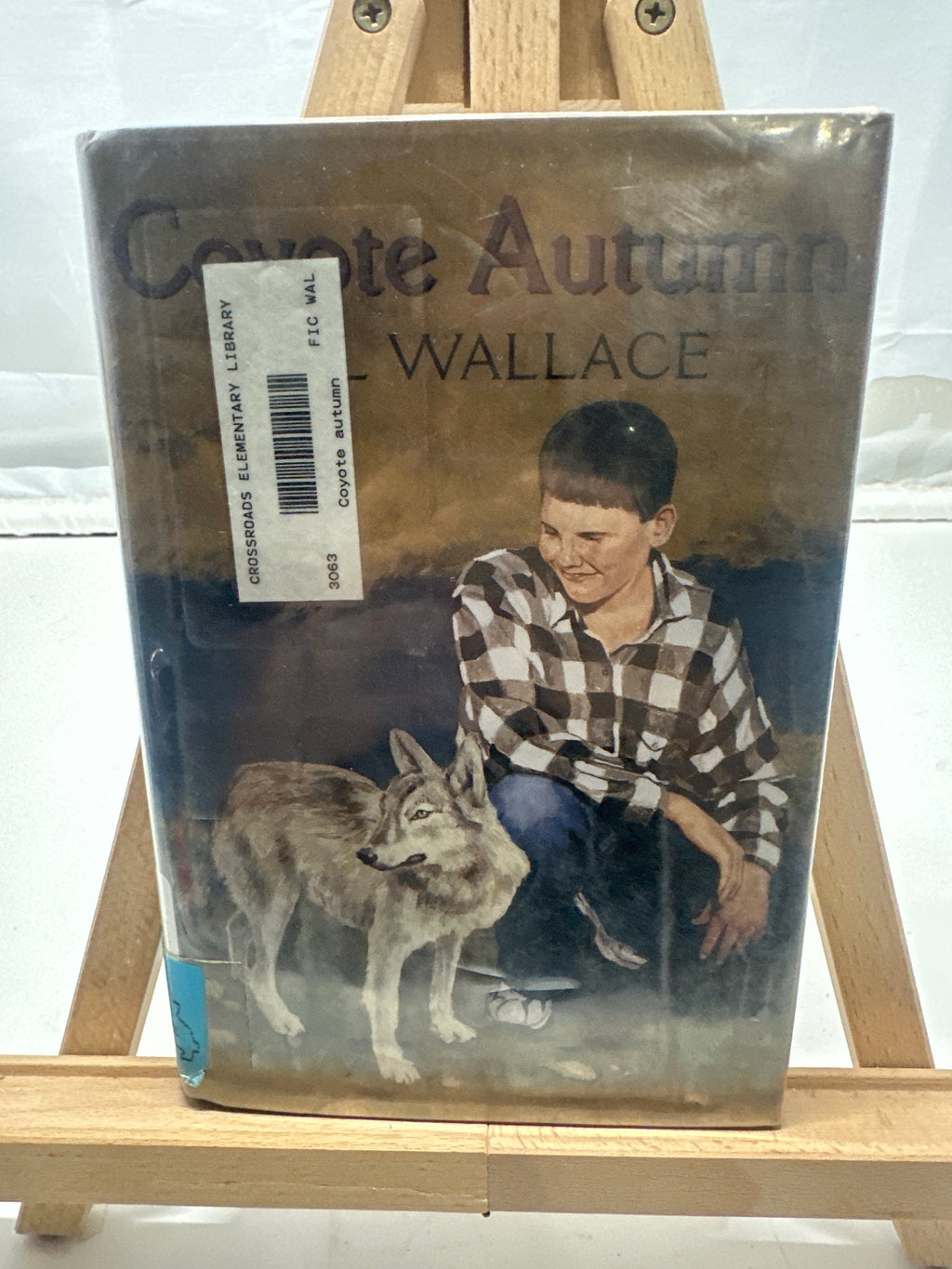Coyote Autumn by Bill Wallace Hardcover