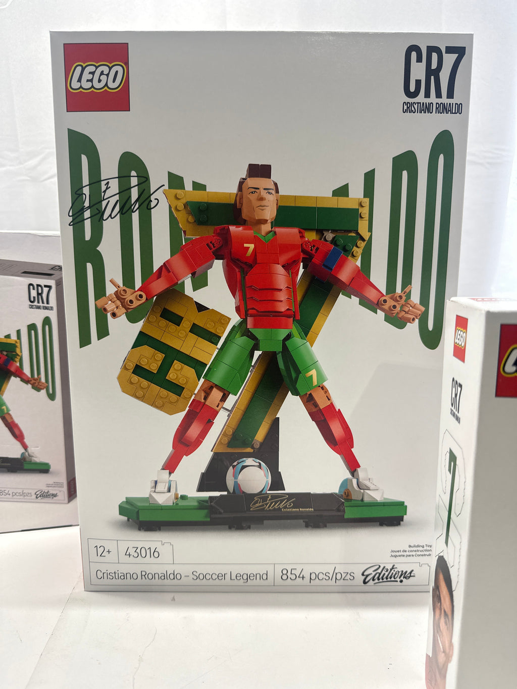LEGO Editions Cristiano Ronaldo CR7 Collectors Set 66823