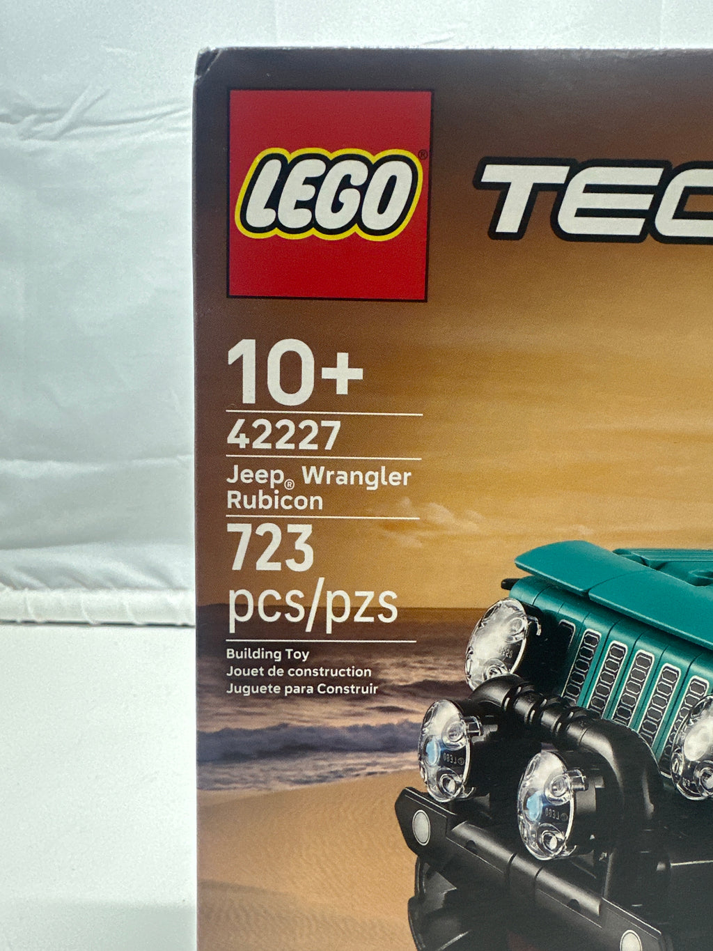LEGO Technic Jeep Wrangler Rubicon SUV 42227 building set