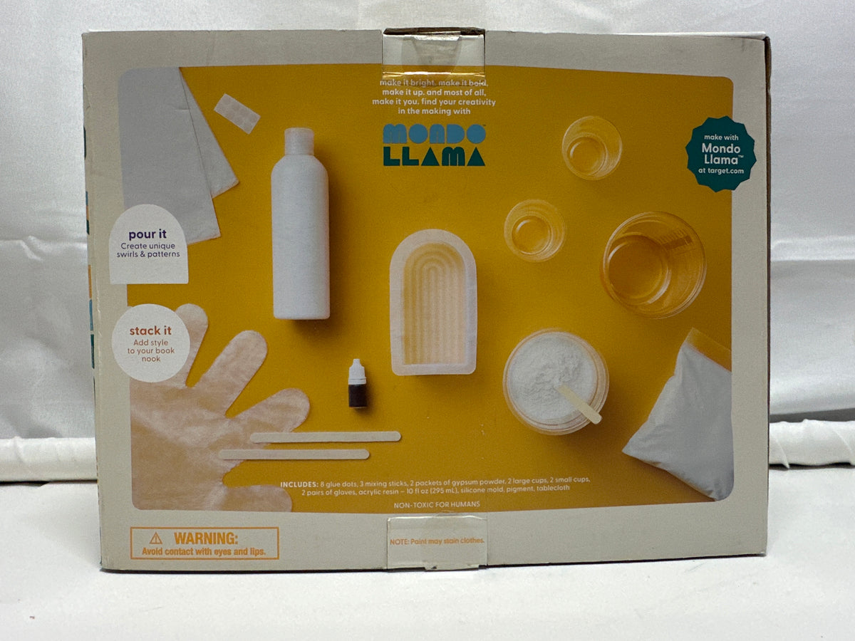 Mondo Llama gypsum and resin bookends kit photo 3