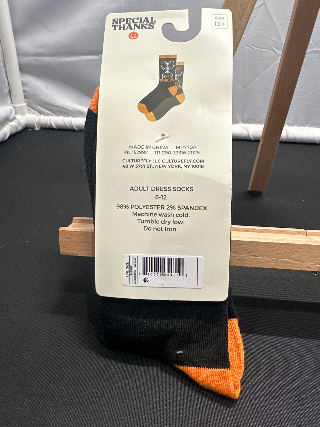 Special Thanks I Don't Need Nobody Halloween adult dress socks size 6-12